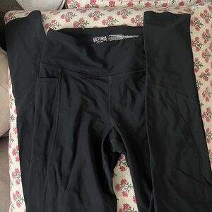 Victoria Sport Black Women's Leggings
